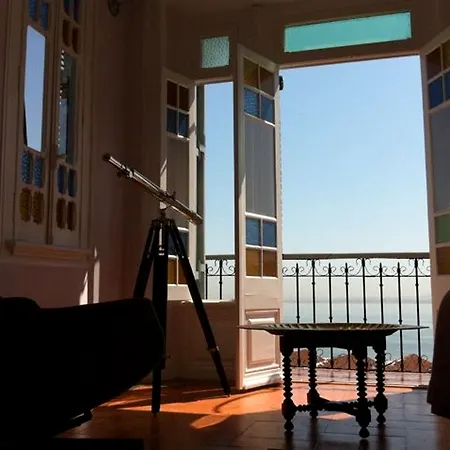 Гостевой дом Palacete Chafariz Del Rei - By Unlock 4*